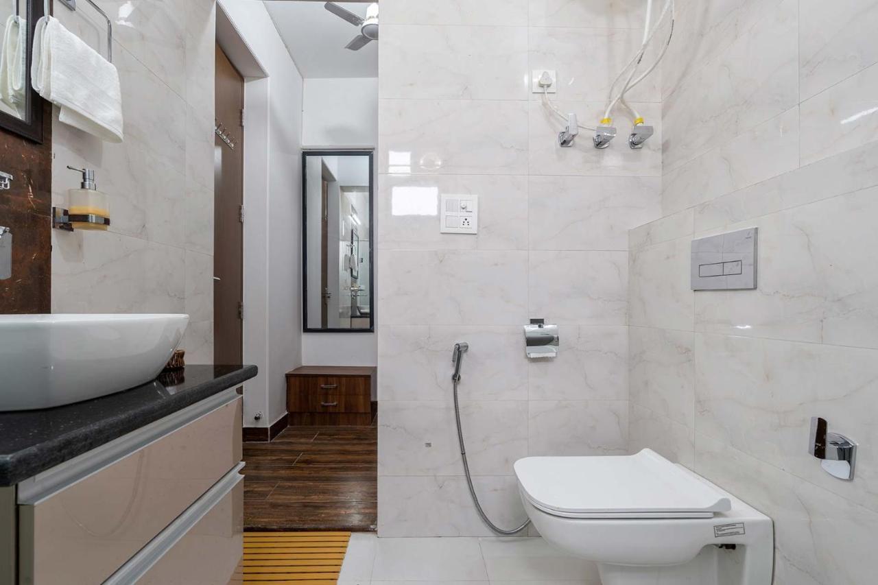Brookvale Manor By Stayvista - Private Pool Haven With Endless Views & Indoor Fun Sohna المظهر الخارجي الصورة